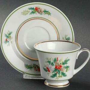 Noritake cup and saucer, Holly pattern